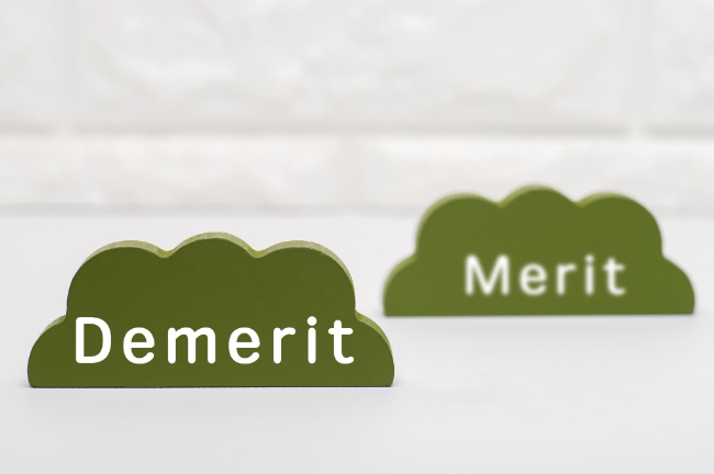 審美歯科で前歯をきれいにするデメリットのイメージ