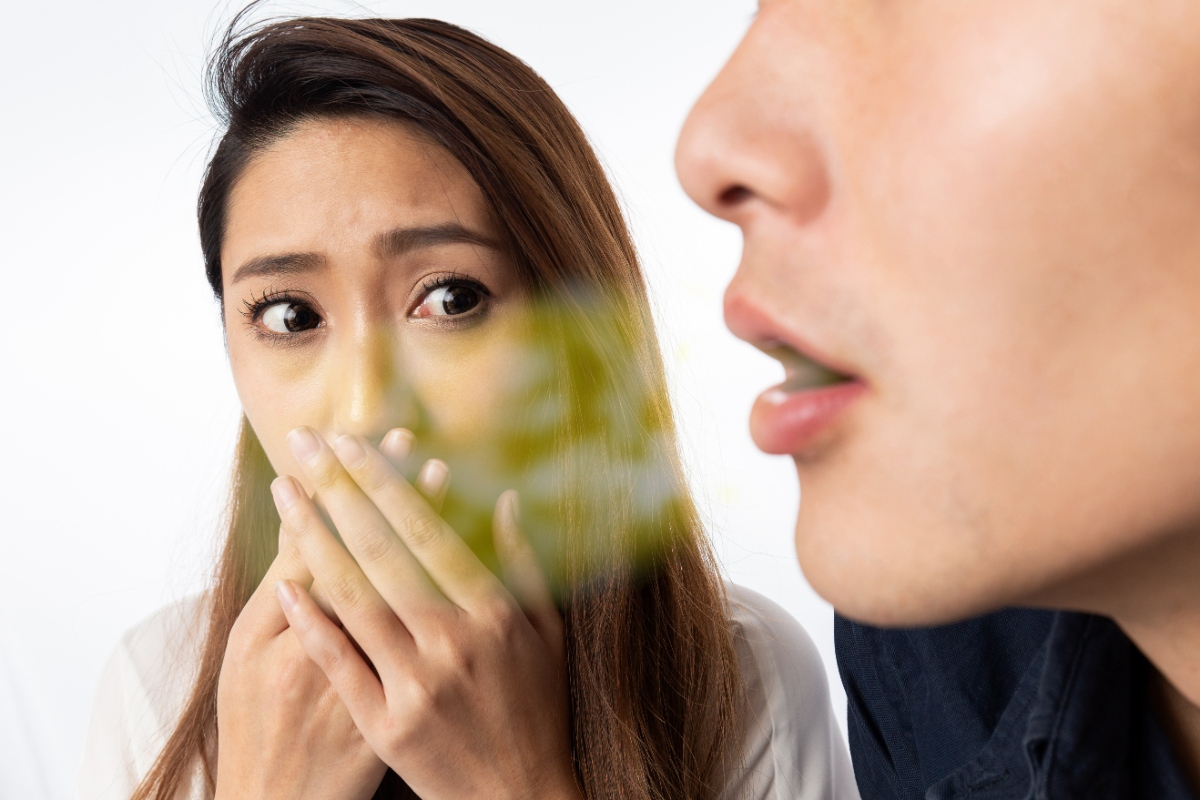 口臭がしている様子